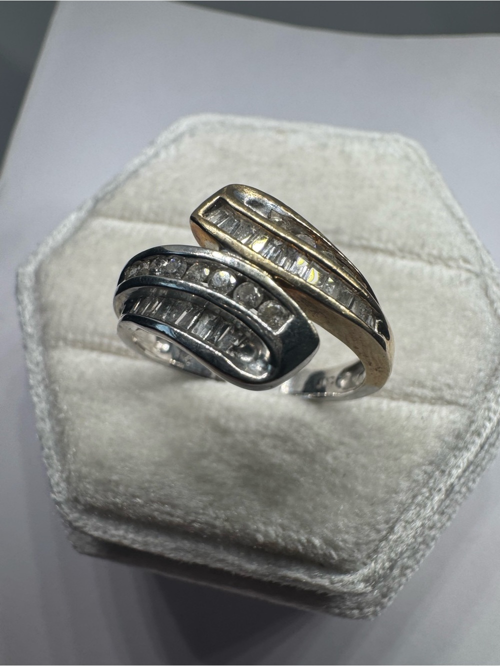 Vintage 14K 585 Two Tone Yellow & White Gold Natural Diamond Ring 4.3g Size 7 - Picture 3 of 16